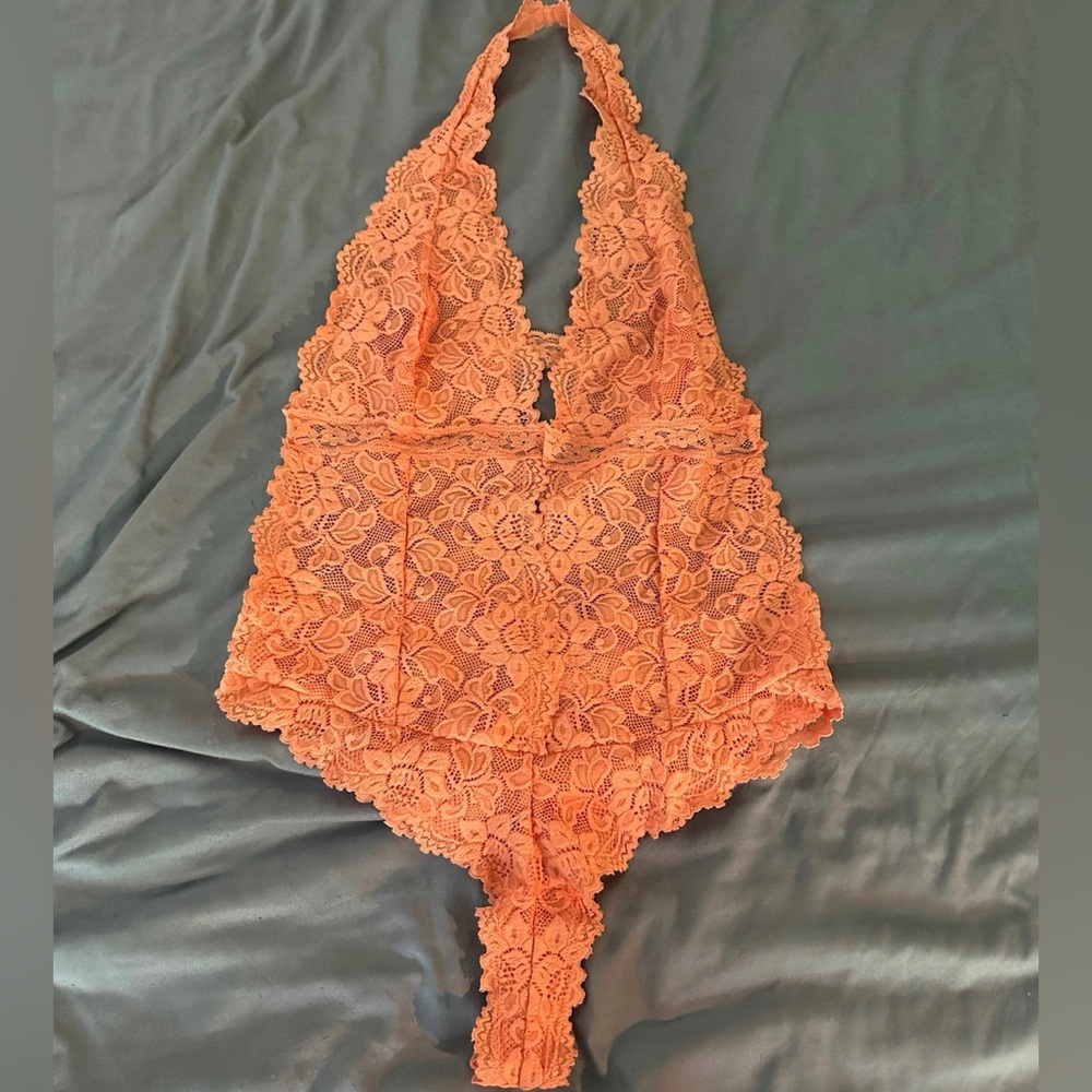 FOREVER 21 ORANGE LACE LINGERIE SIZE XL **USED** IN GOOD CONDITION